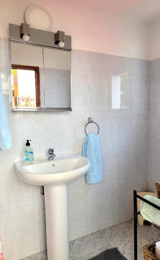Casa Manolo Paraiso Beach Trail Almaciga المظهر الخارجي الصورة